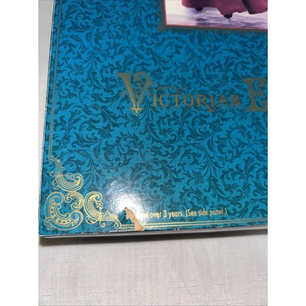 Mattel Victorian Elegance Barbie Vintage 1994 Collector's Holiday Skating NIB - Picture 6 of 11